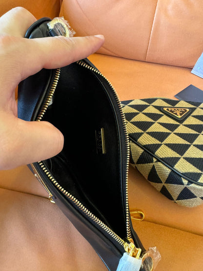 Prada bolso de hombro con símbolo triangolo en jacquard