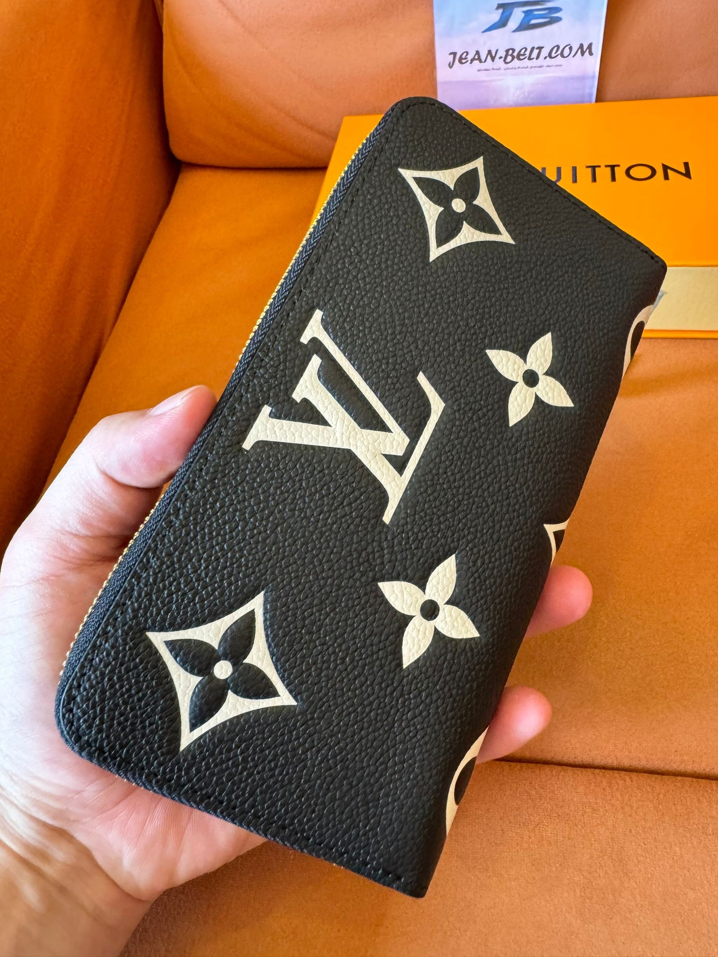 Louis Vuitton monogram giant zippy wallet – black & white leather