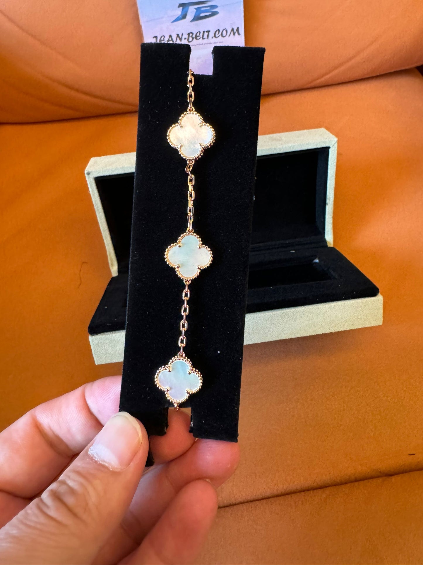 Van Cleef & Arpels Vintage Alhambra bracelet in rose gold and mother-of-pearl