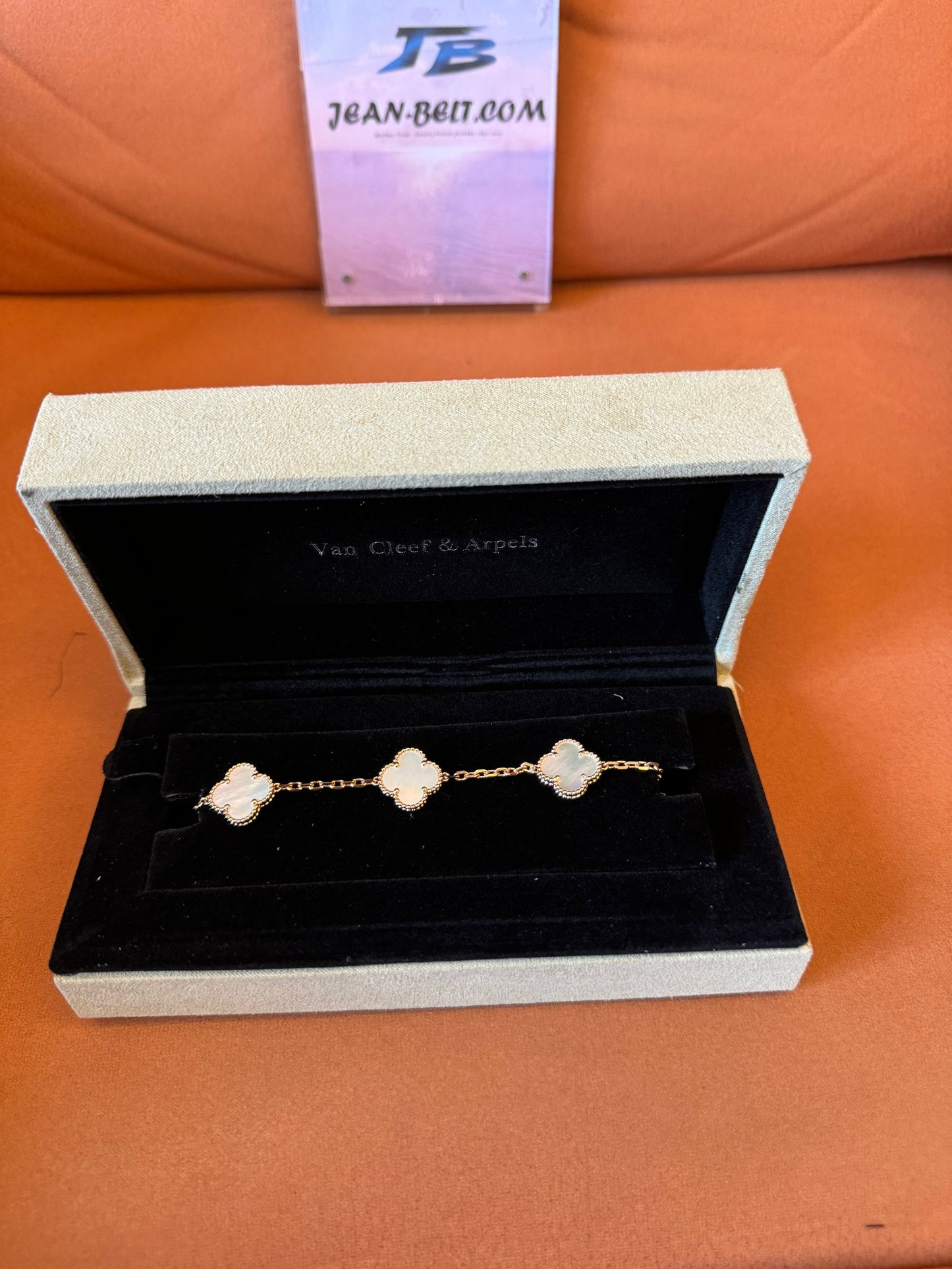 Van Cleef & Arpels Vintage Alhambra bracelet in rose gold and mother-of-pearl