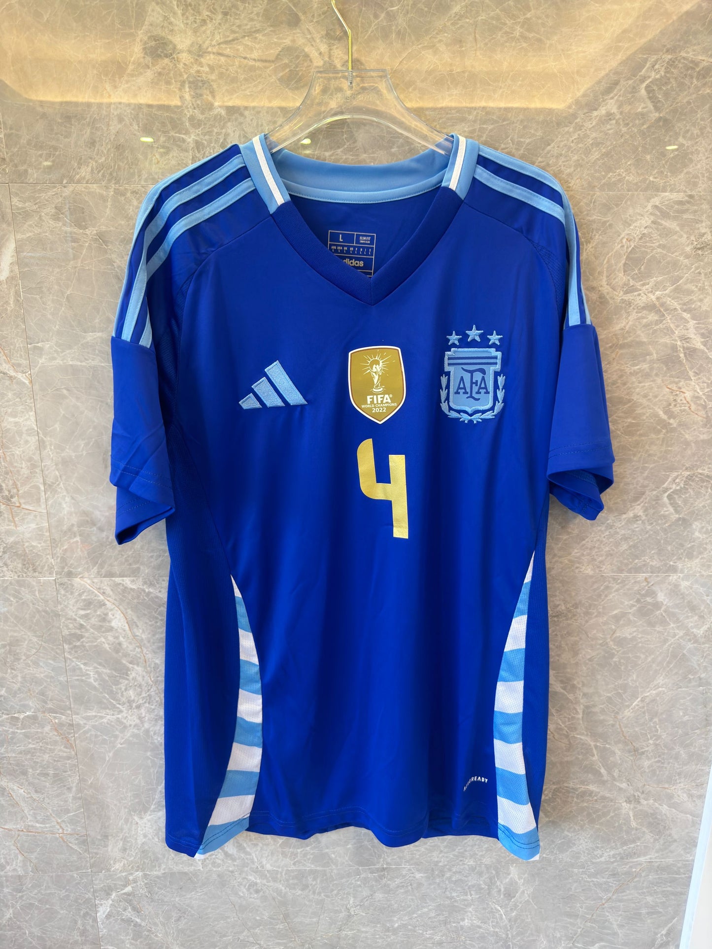Official Argentina national teamaway jersey - FIFA 2022 edition, Varela Z #4