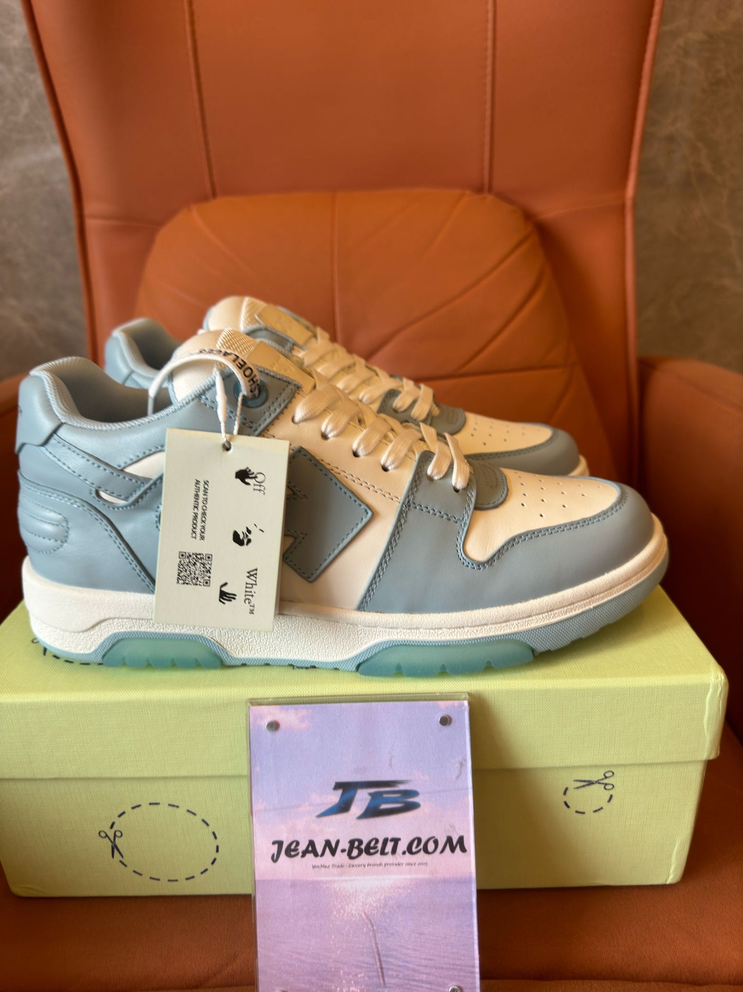 Zapatillas Off-White™ Out of Office en azul claro/blanco