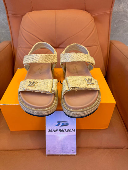 Sapatos Chanel Mules Plataforma Sandálias de Praia