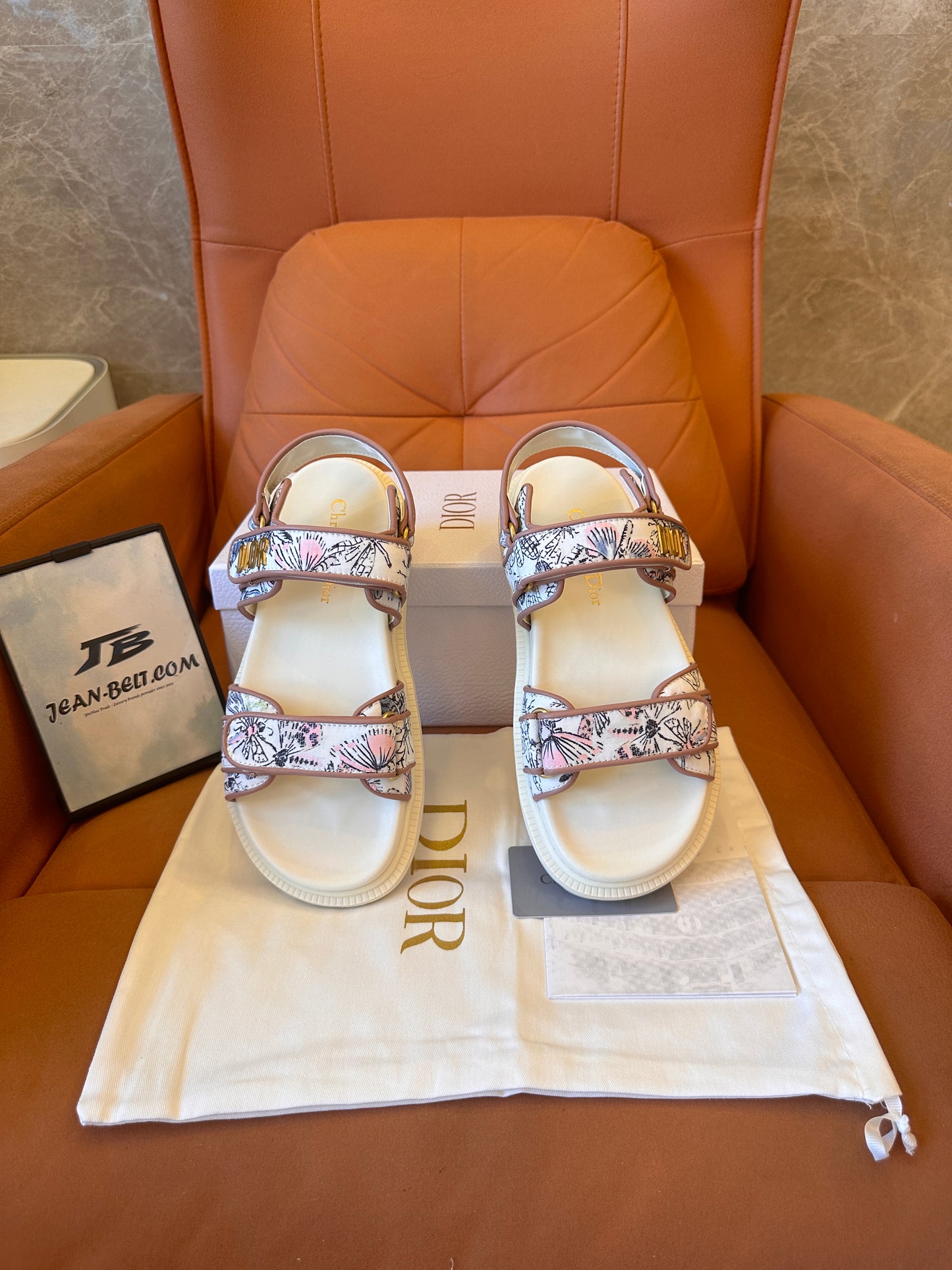 Sandalias de lona con bordado oblicuo de Christian Dior y tiras ajustables