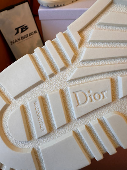 Sandalias de lona con bordado oblicuo de Christian Dior y tiras ajustables