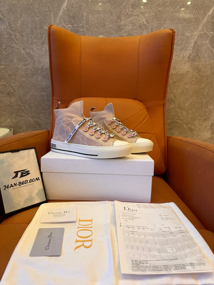 Zapatillas altas rosas Dior J'Adior con cordones de la marca