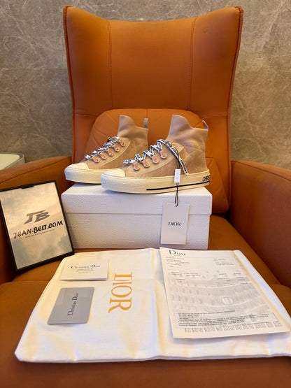 Zapatillas altas rosas Dior J'Adior con cordones de la marca