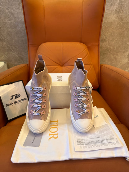 Zapatillas altas rosas Dior J'Adior con cordones de la marca