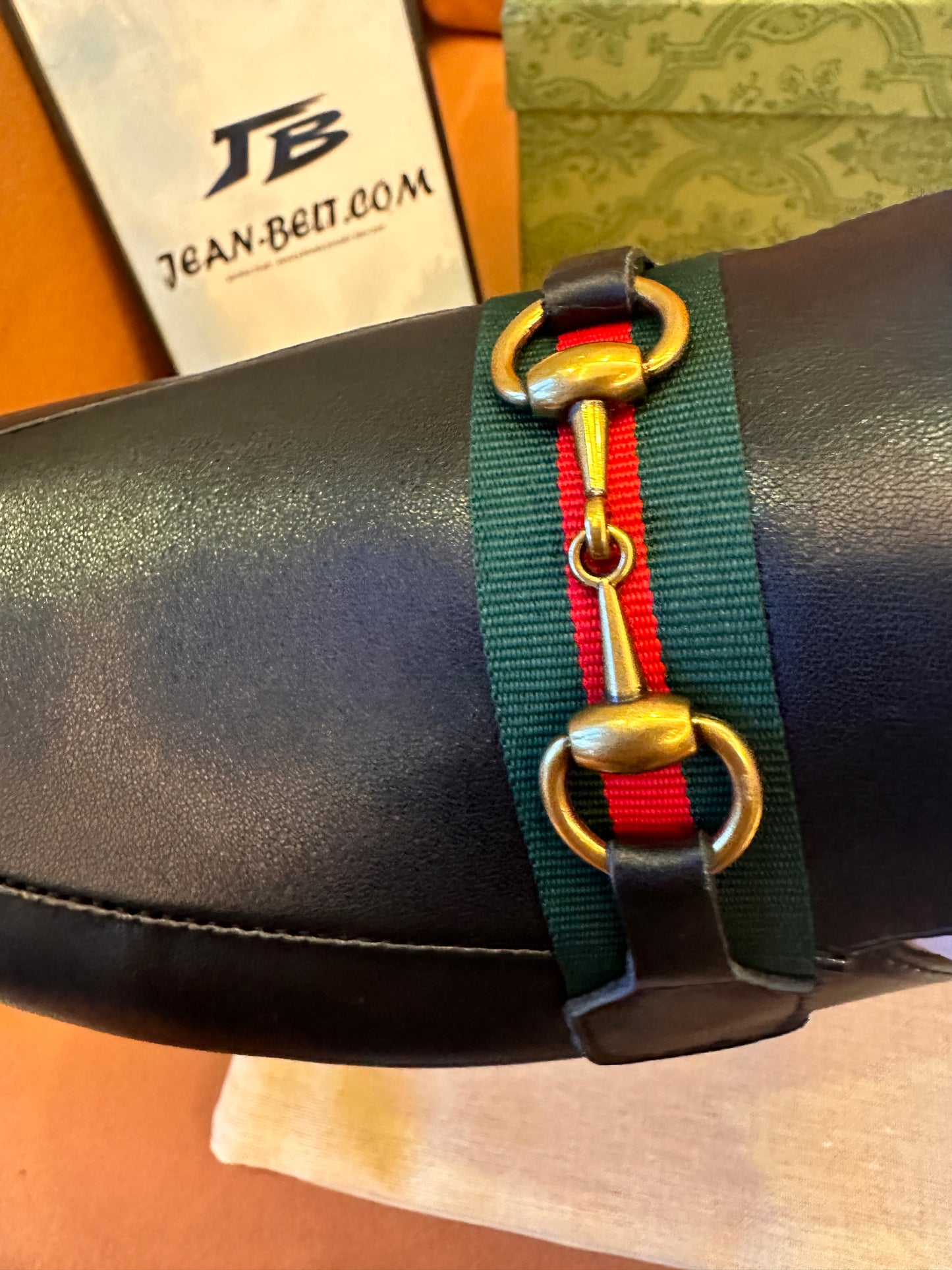 Mulas de couro Gucci Princetown com detalhe de teia