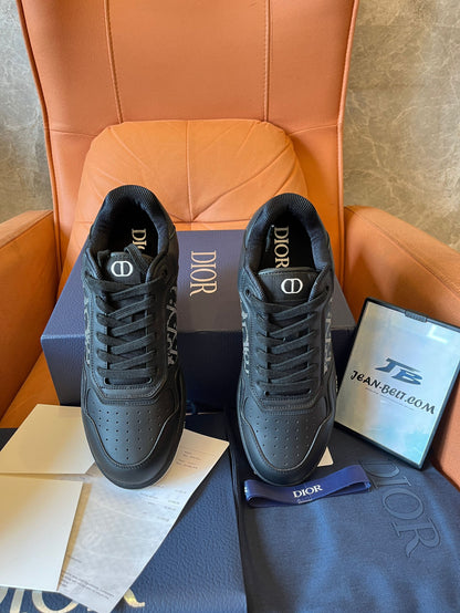 Zapatillas bajas de piel Dior negras B27 para unisex