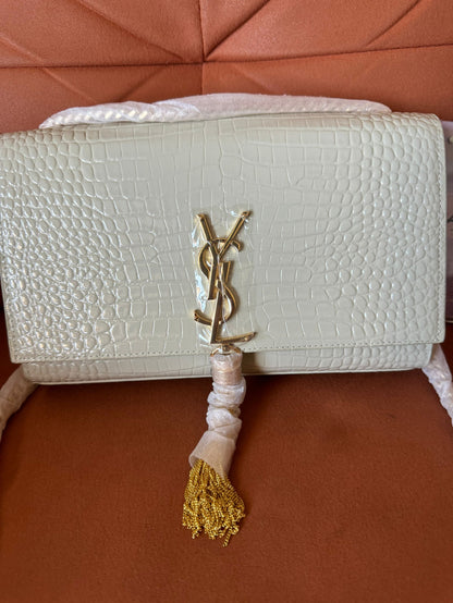 Sac bandoulière moyen à franges YSL Saint Laurent kate en cuir croco blanc