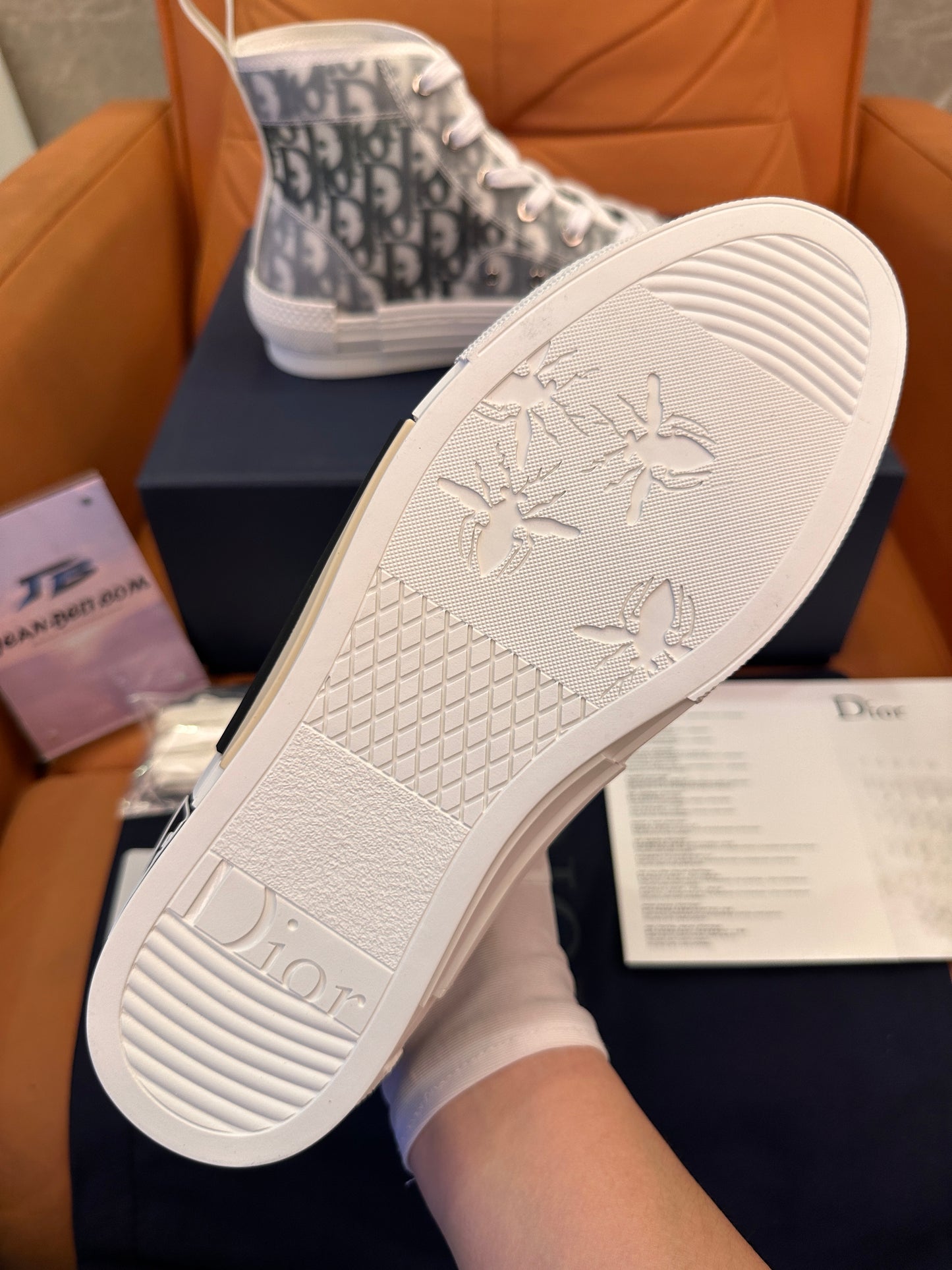 Tênis Dior b23 cano alto branco e preto Dior Oblique Canvas