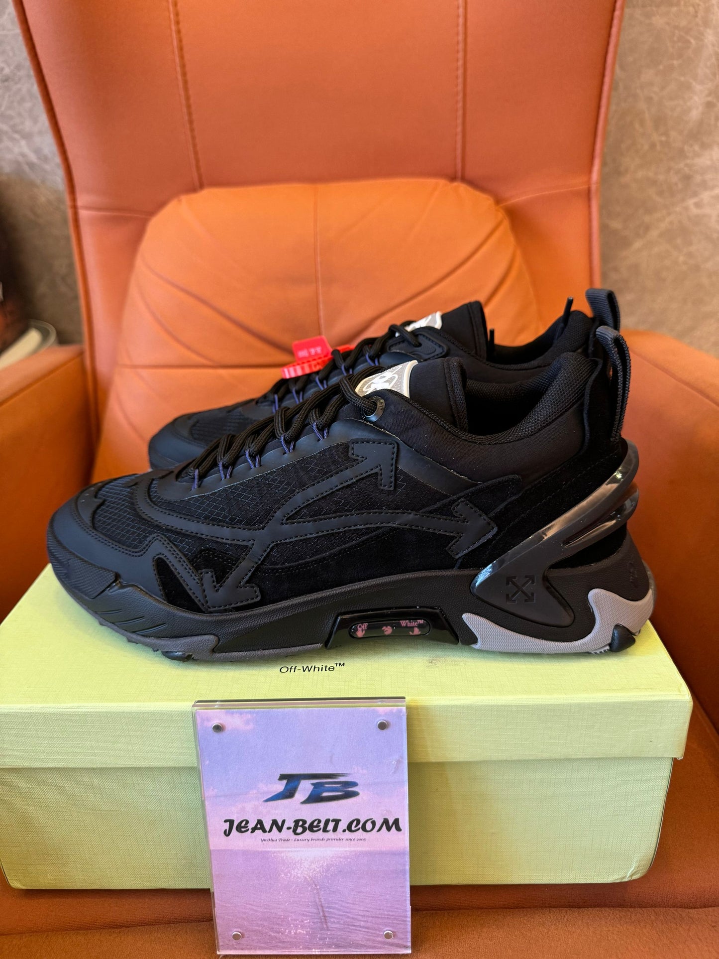 Tênis off-white preto