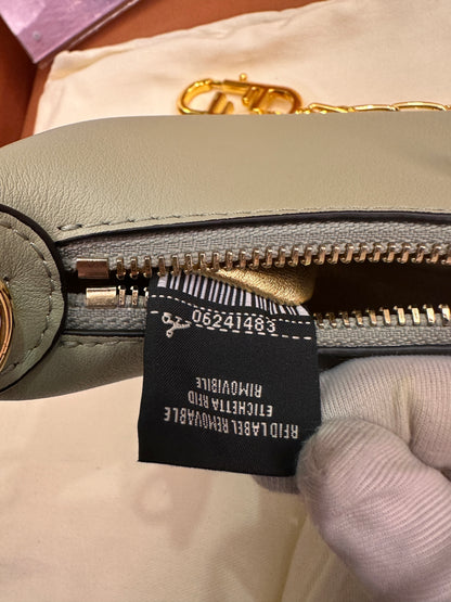 Sac sous le bras Fendi graphy croissant mini vert menthe