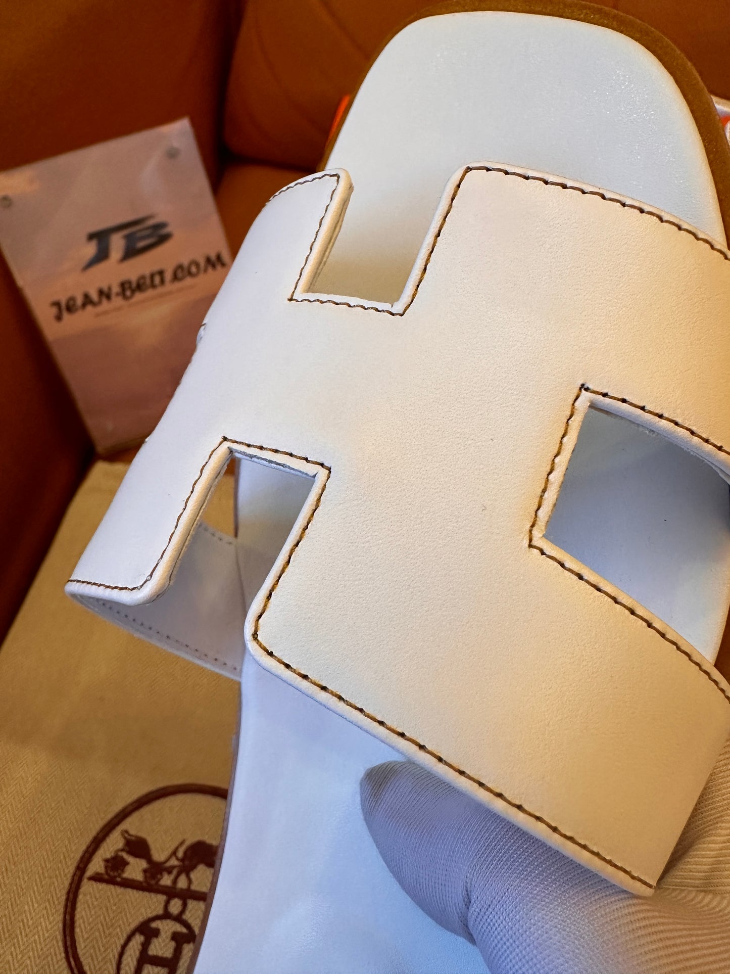 Sandalias Hermes naranjas y blancas