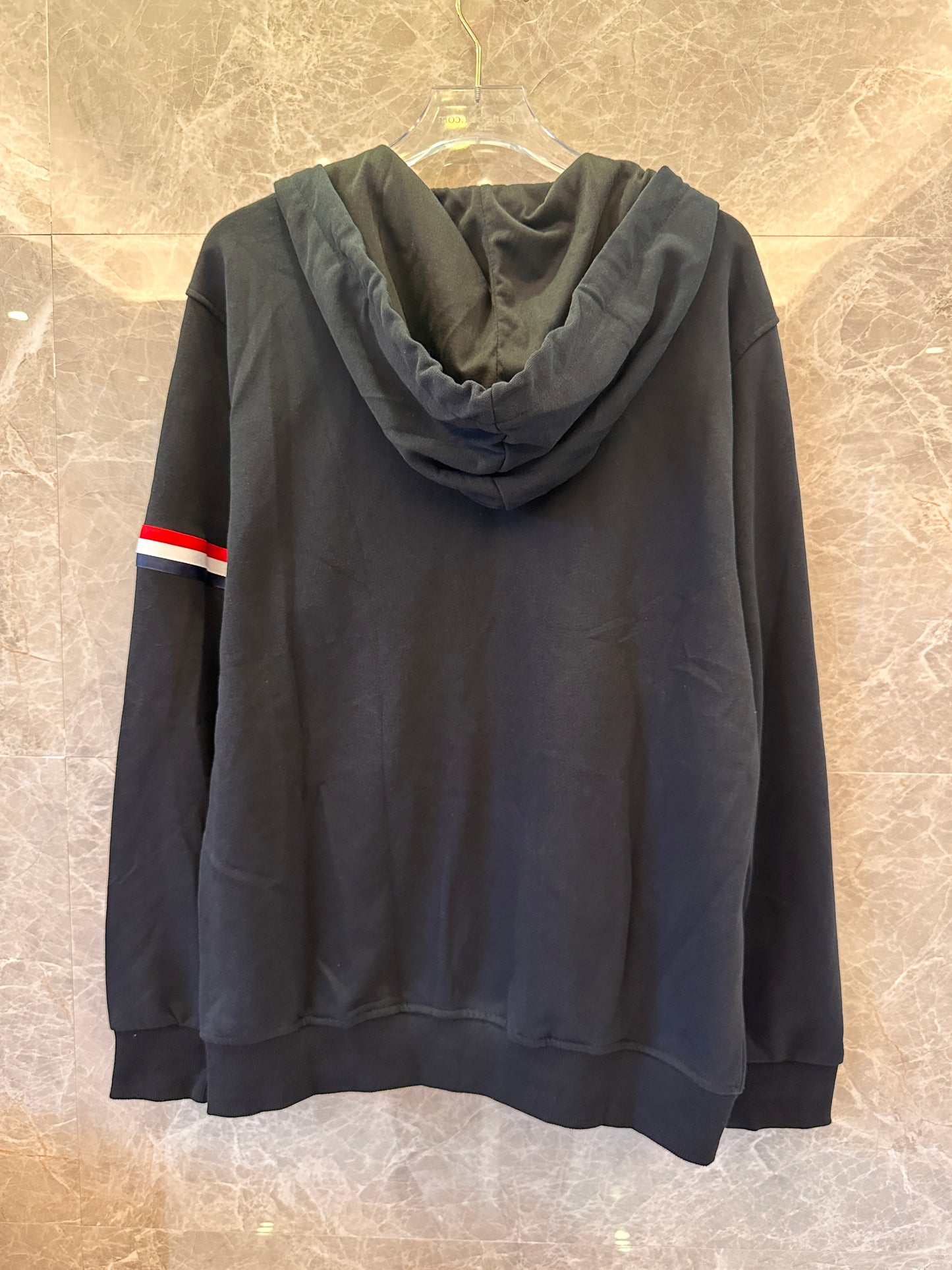 Chaqueta deportiva con capucha Moncler negra