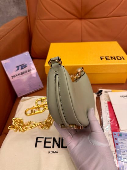 Sac sous le bras Fendi graphy croissant mini vert menthe