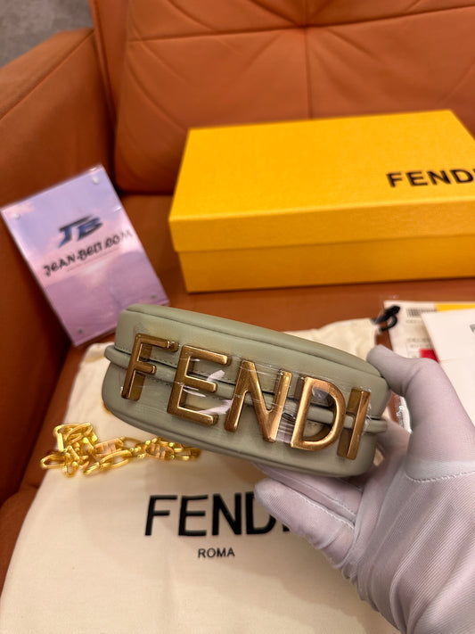 Bolso Fendi Graphy Crescent Underarm Mini Verde Menta
