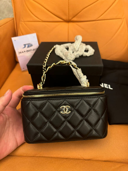 Chanel Pick Me Up Logo Vanity Case Black