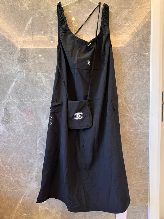 Robe Chanel taille unique coupe ample noire