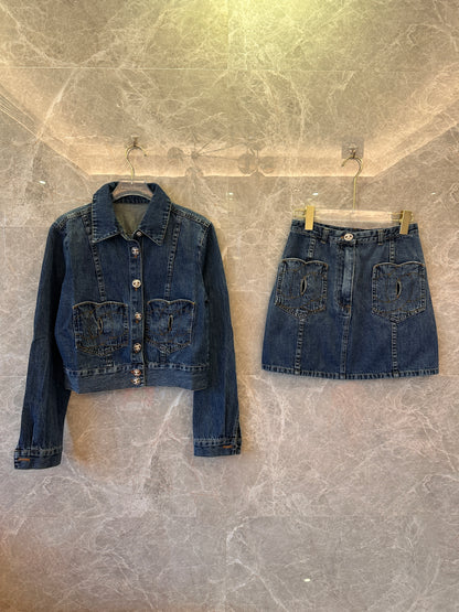 Conjunto de chaqueta vaquera y falda de Chanel