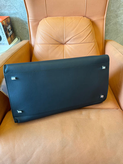 Bolso de mano The Row Margaux 10 negro plateado