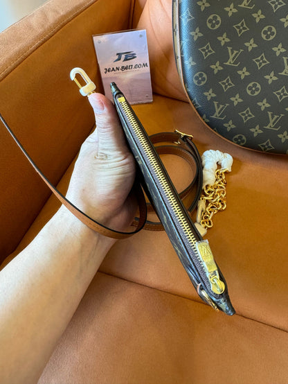 Bolsa hobo com alça Louis Vuitton