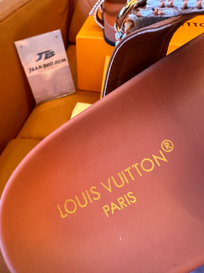 Sandalias planas tipo mule Bom Dia de Louis Vuitton en color natural