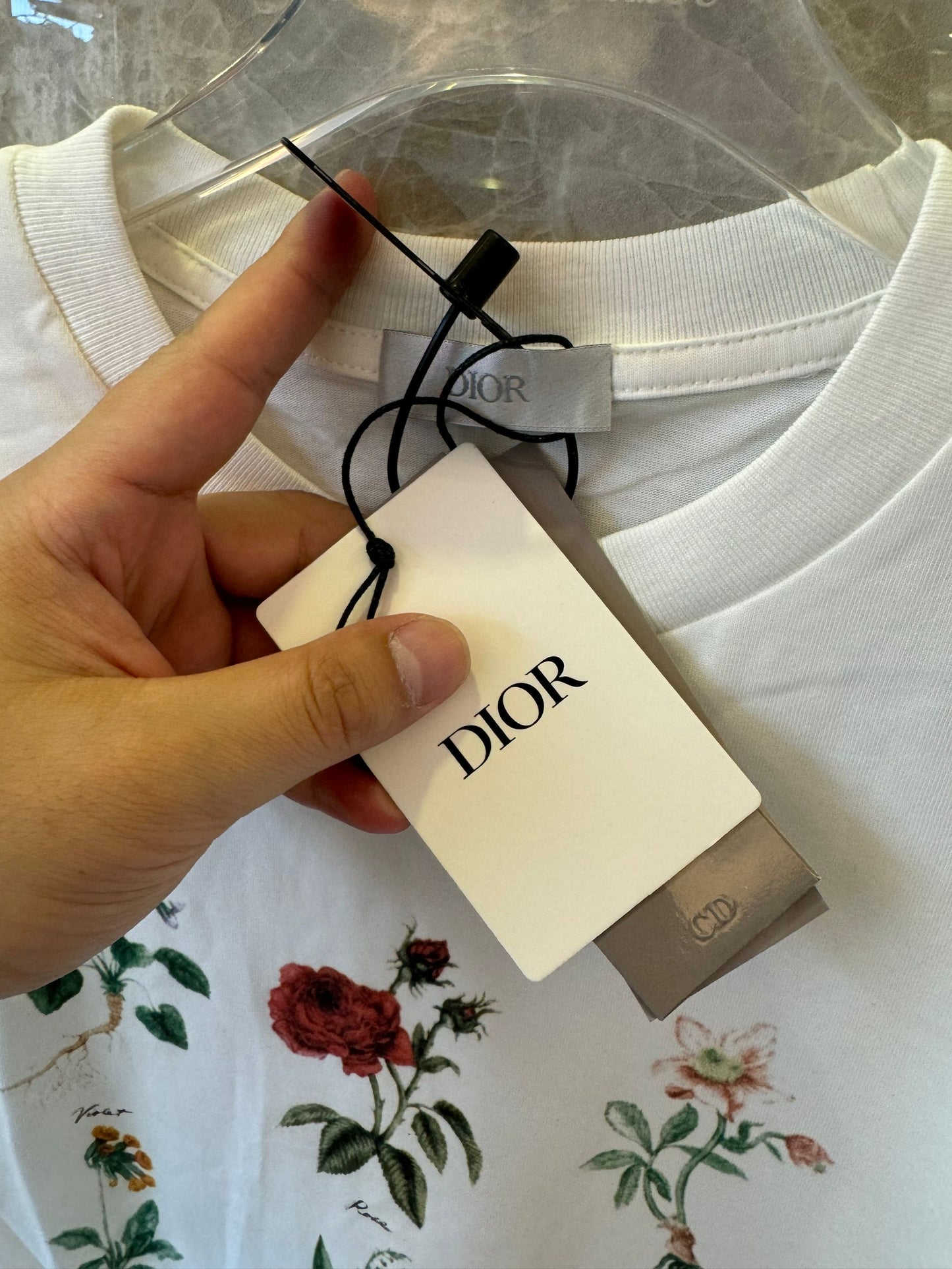 T-shirt Christian Dior pour femmes fleurs blanches