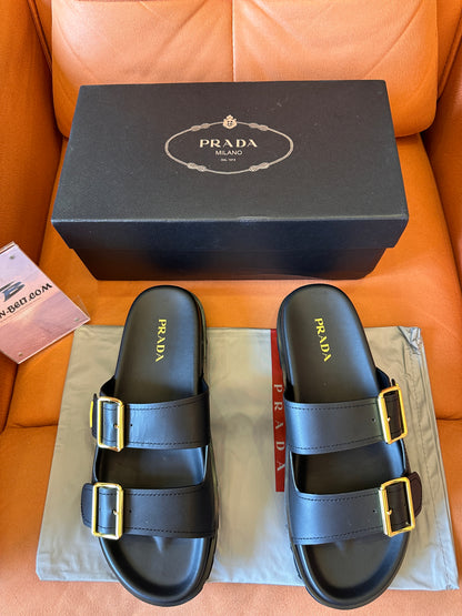 Chinelos Prada unissex pretos