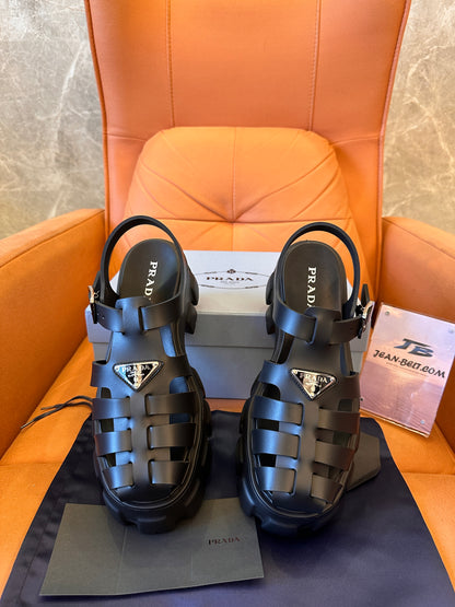 Sandale romaine Prada pour femmes noire