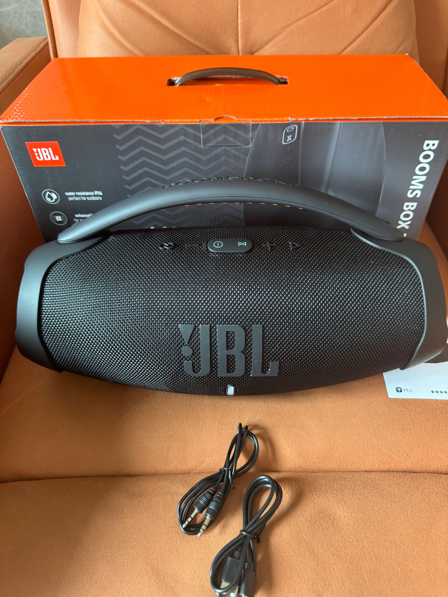 JBL Booms Box