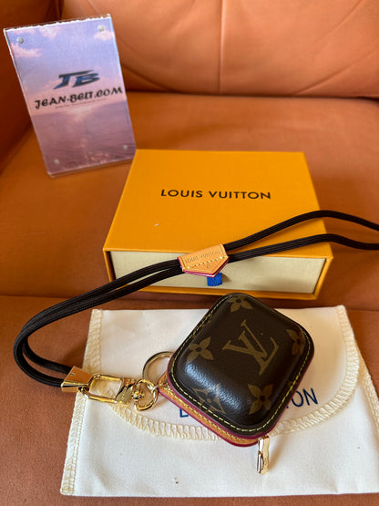 Louis Vuitton Monogram Leather Key Pouch