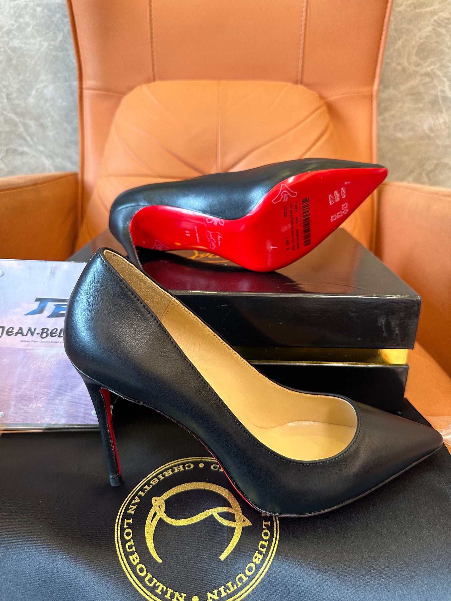 Christian Louboutin So Kate black leather pumps