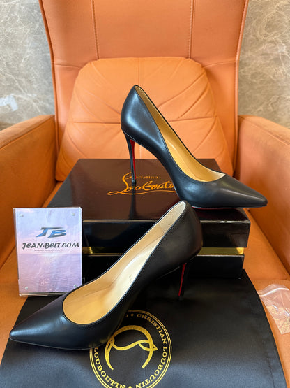 Christian Louboutin So Kate black leather pumps
