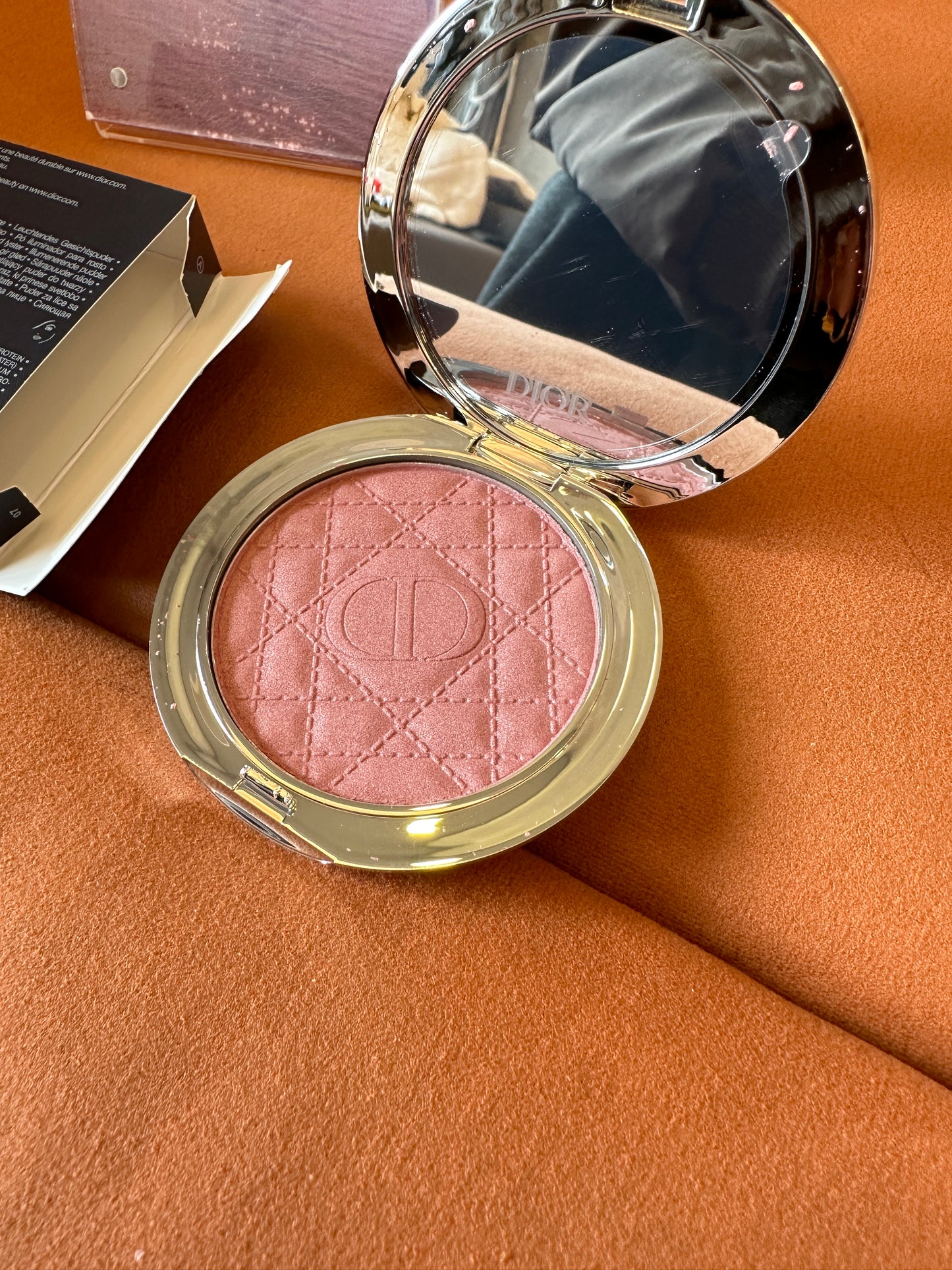 Dior Forever Glow Illuminating Powder