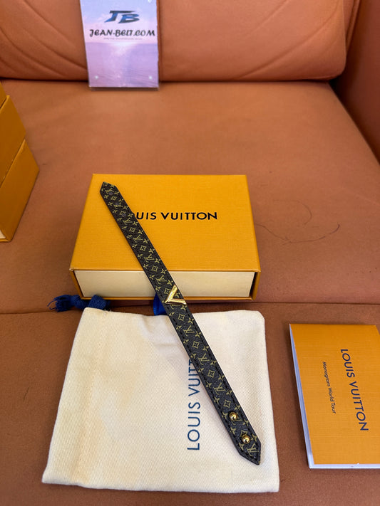 Louis Vuitton Monogram World Tour slim bracelet in brown canvas