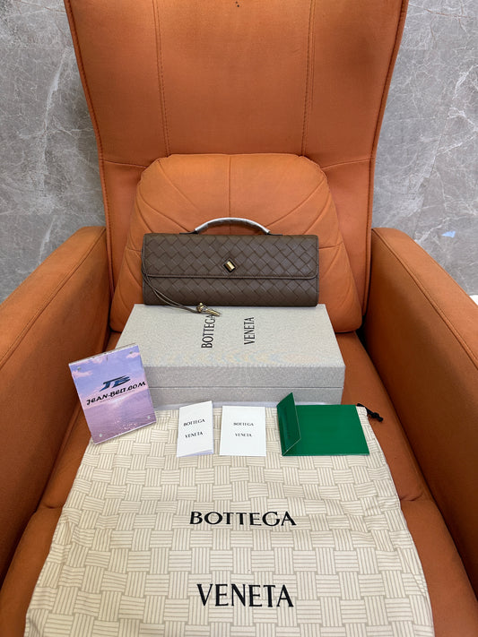 Bottega Veneta Intrecciato Leather Clutch Top Handle Bag Brown