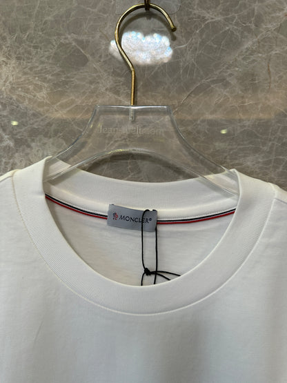 Moncler MON1952 white cotton t-shirt – logo arm patch & minimalist design