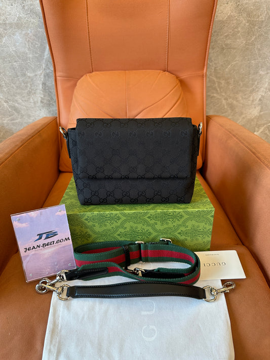 Gucci GG Black Canvas Messenger Bag–702833 Model