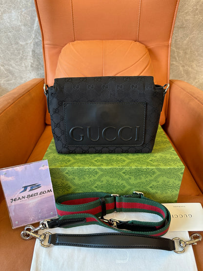 Gucci GG Black Canvas Messenger Bag–702833 Model