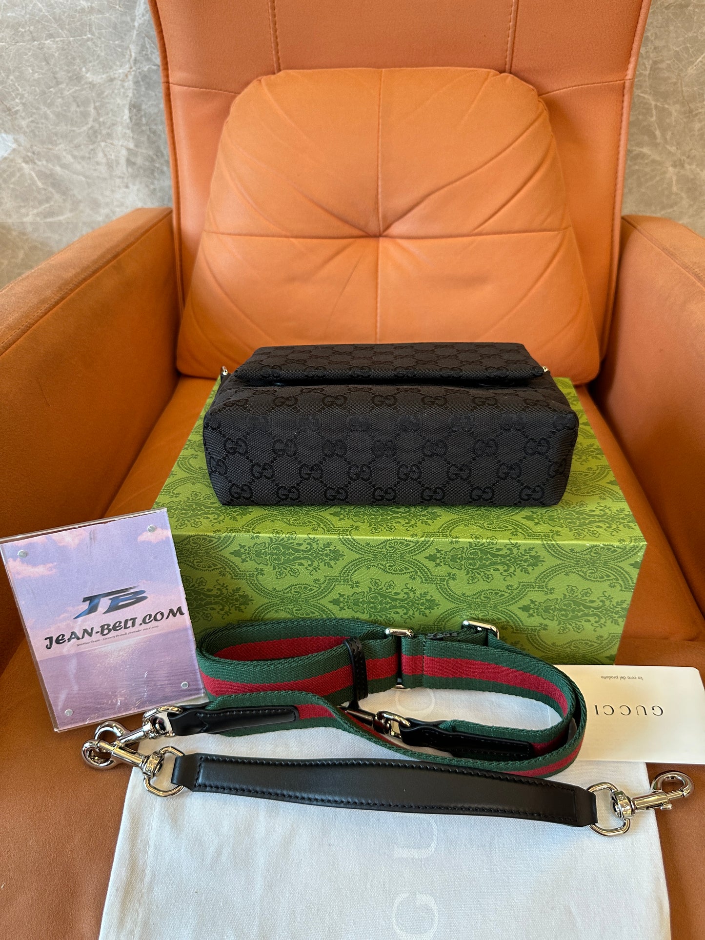 Gucci GG Black Canvas Messenger Bag–702833 Model