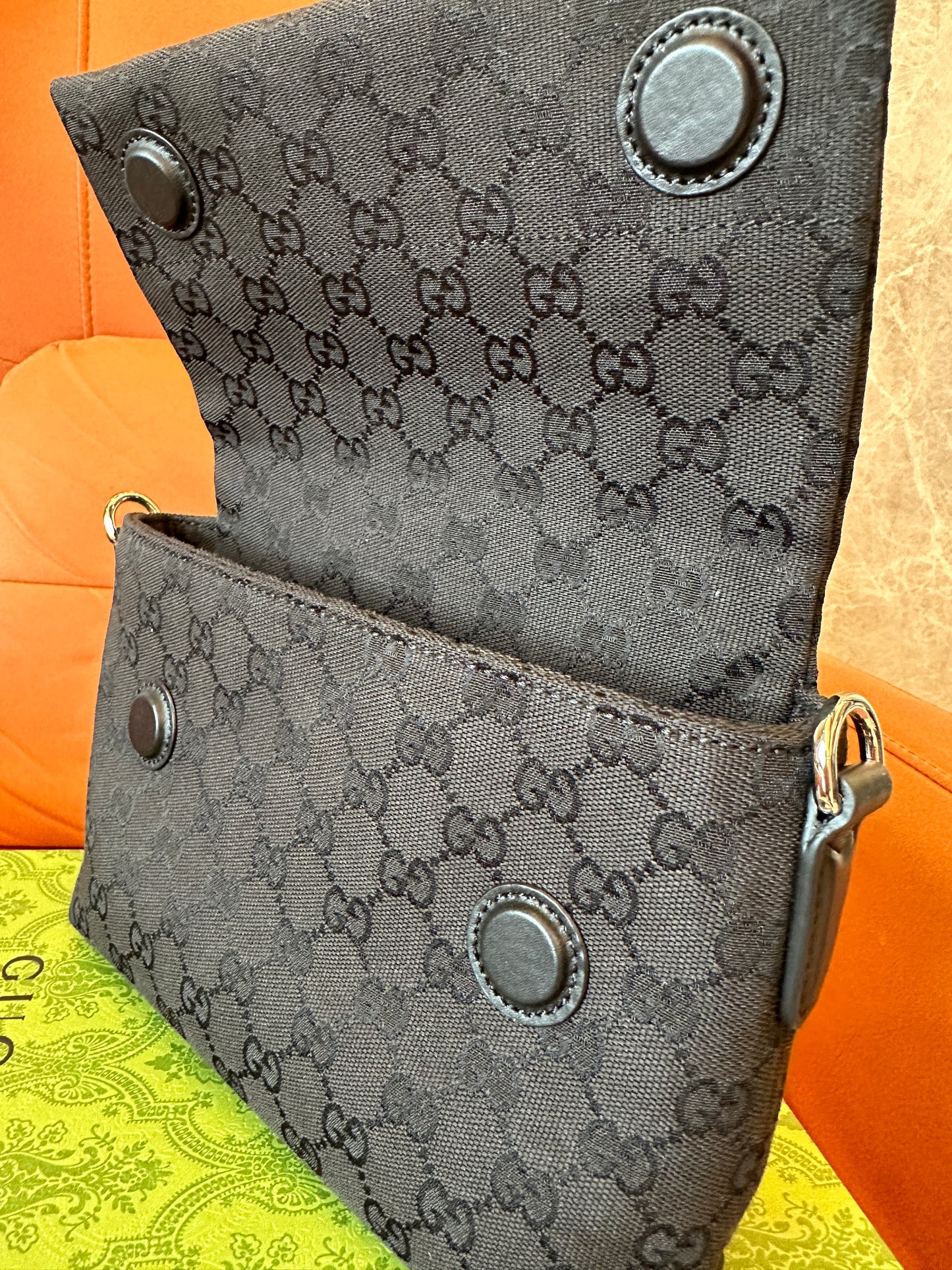 Gucci GG Black Canvas Messenger Bag–702833 Model