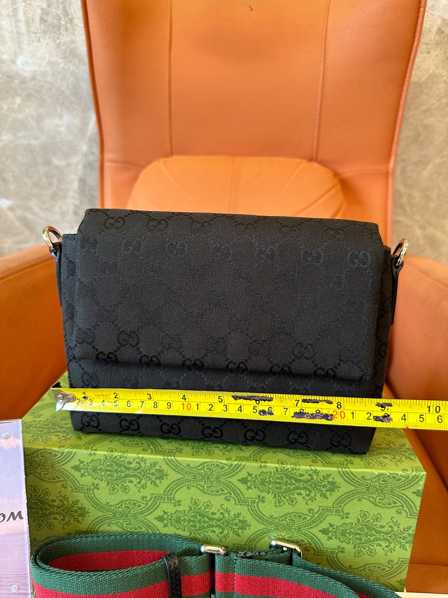 Gucci GG Black Canvas Messenger Bag–702833 Model