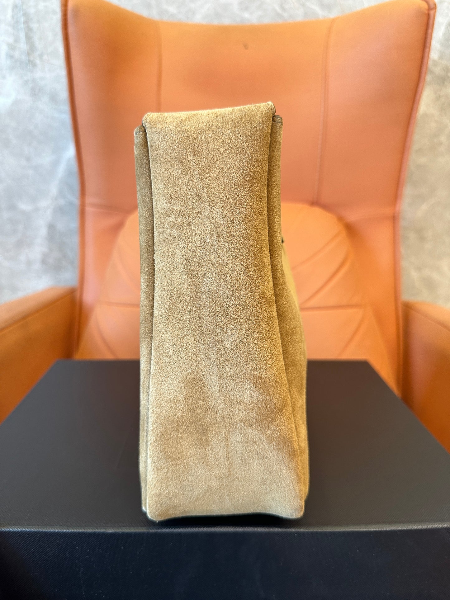 Saint Laurent Le 5 À 7 Small Suede Hobo Bag-Tan