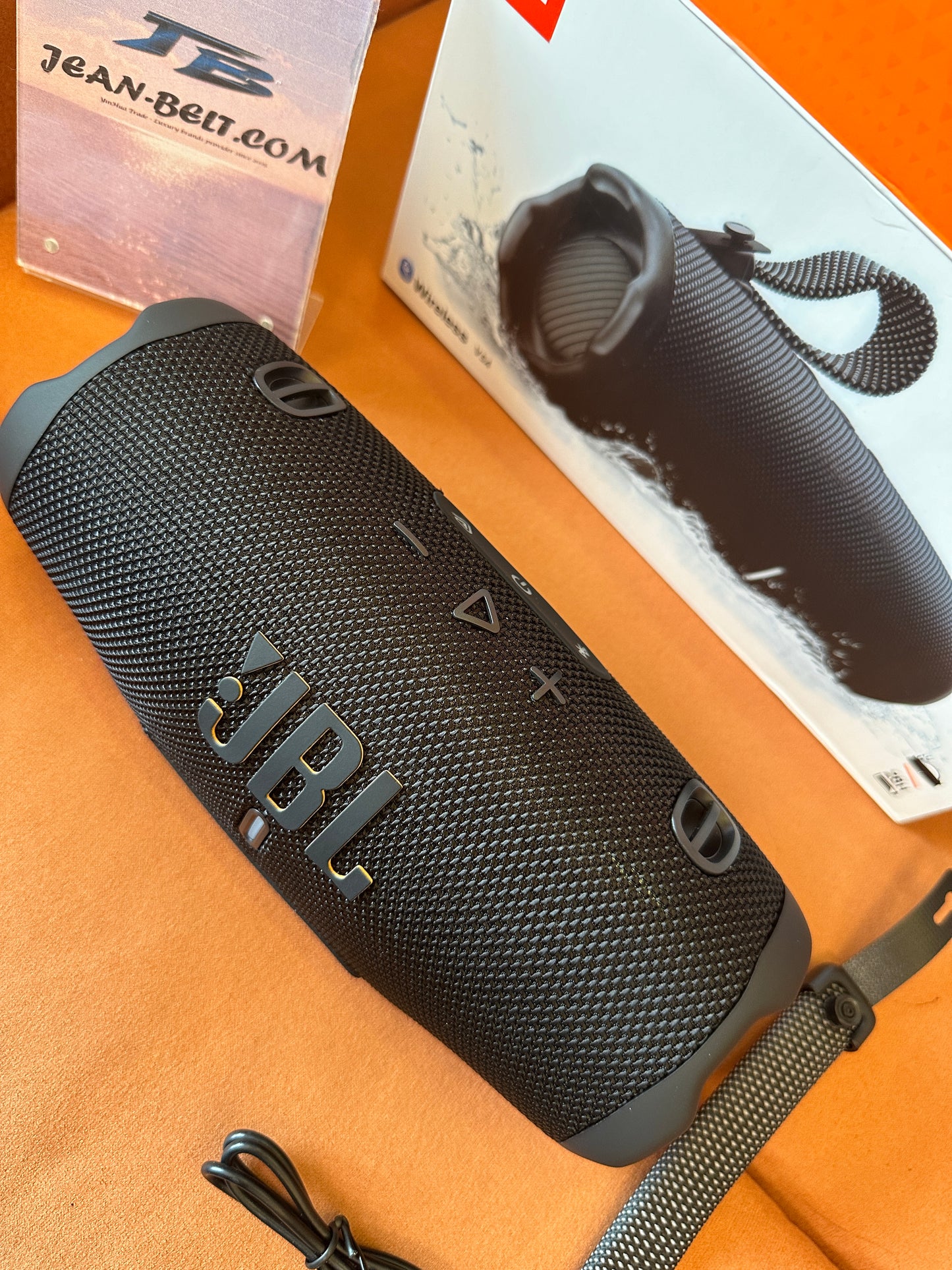 JBL Charge 6 Portable Bluetooth Speaker Waterproof Outdoor Bass Sound