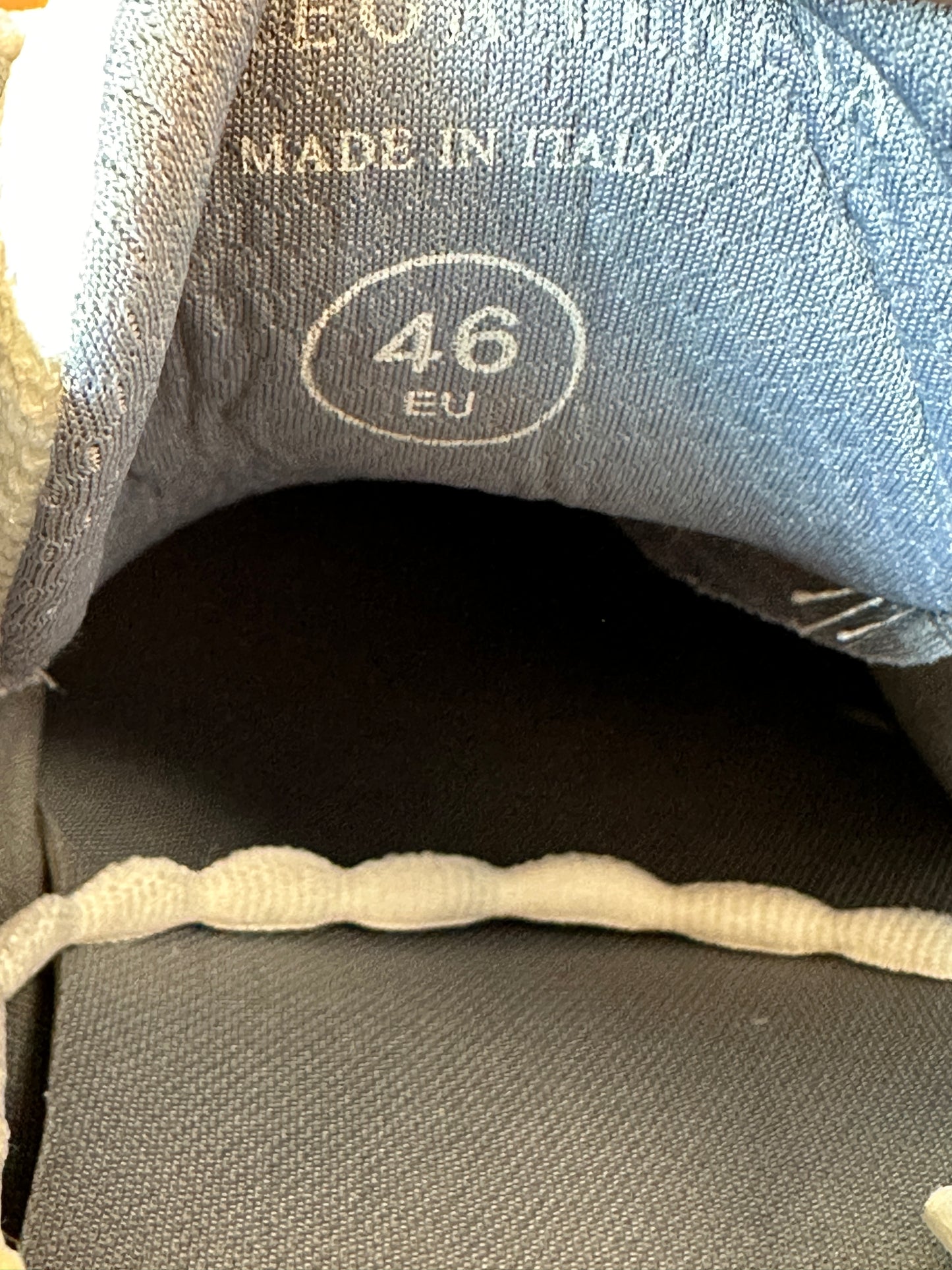 Sapatilhas Bottega Veneta em Prata com Painel de Malha