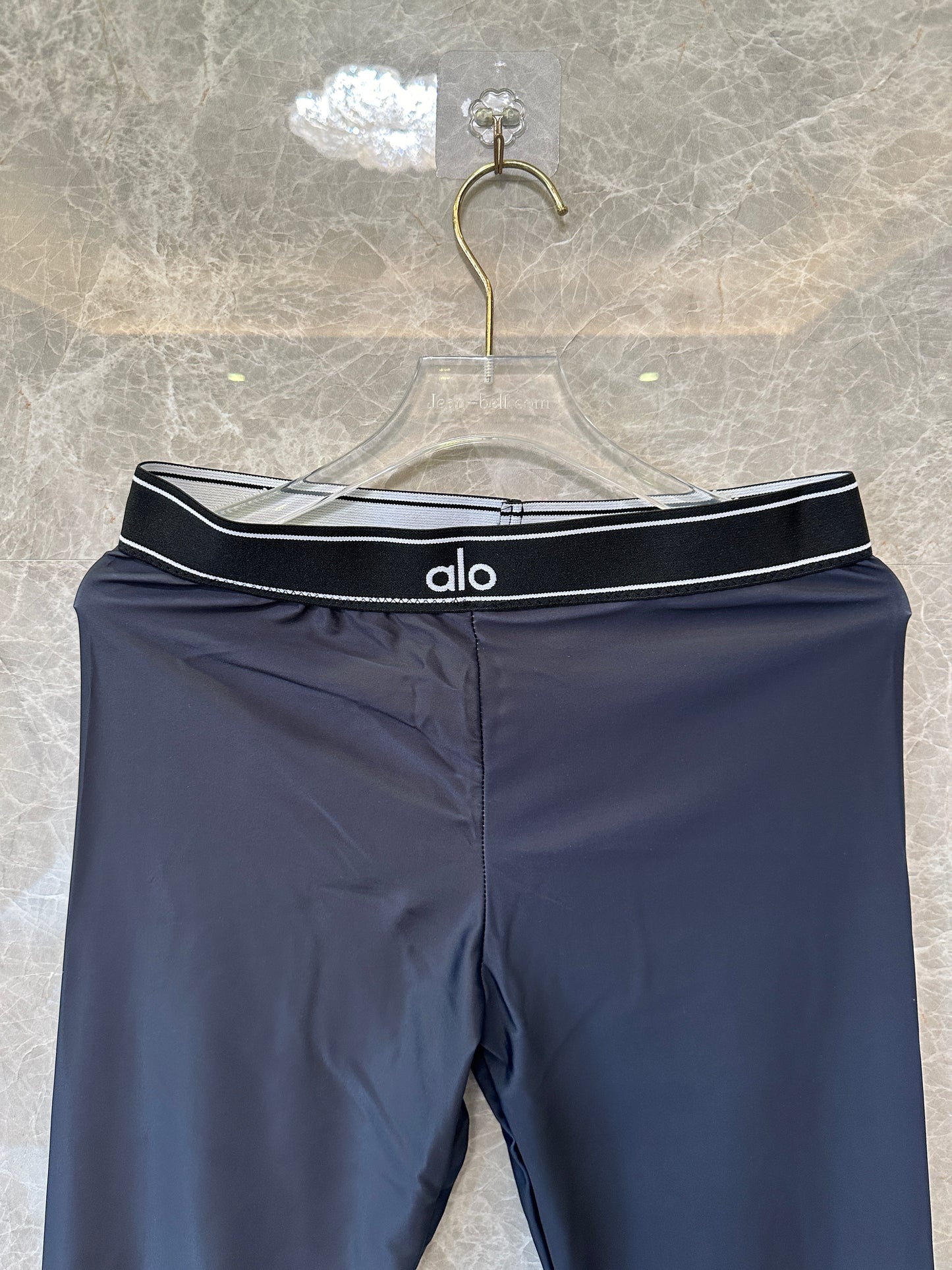 Alo yoga Black Sports Bra & High-Waist Legging Set with White Piping