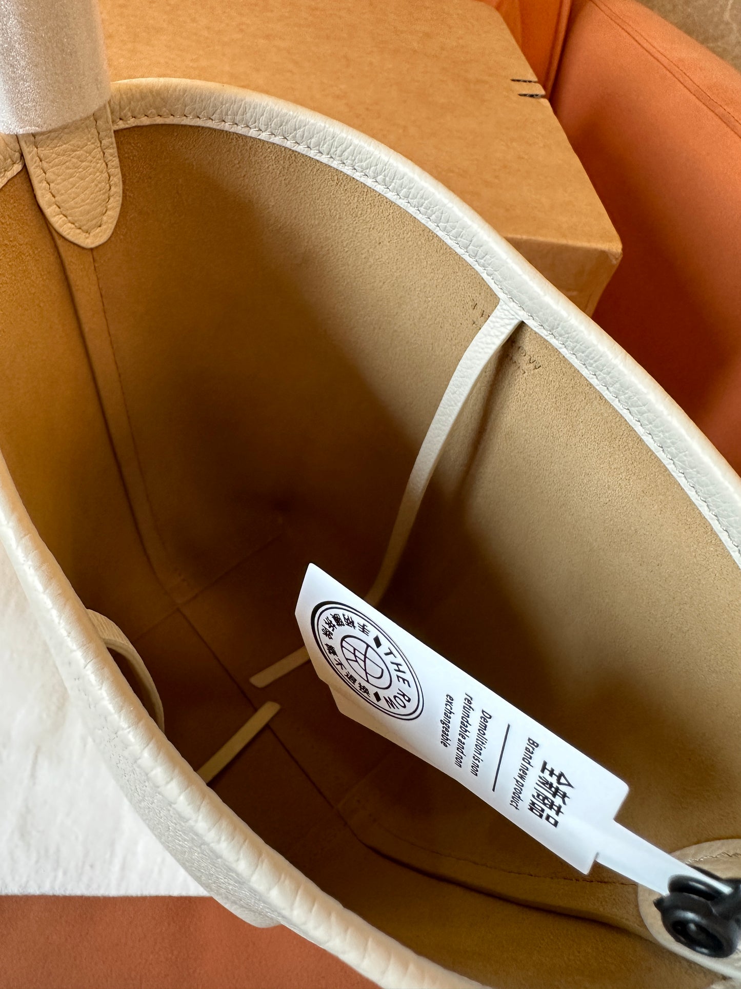 The Row Park Bucket Bag White Pebbled Leather Top Handle Minimalist Luxury Handbag