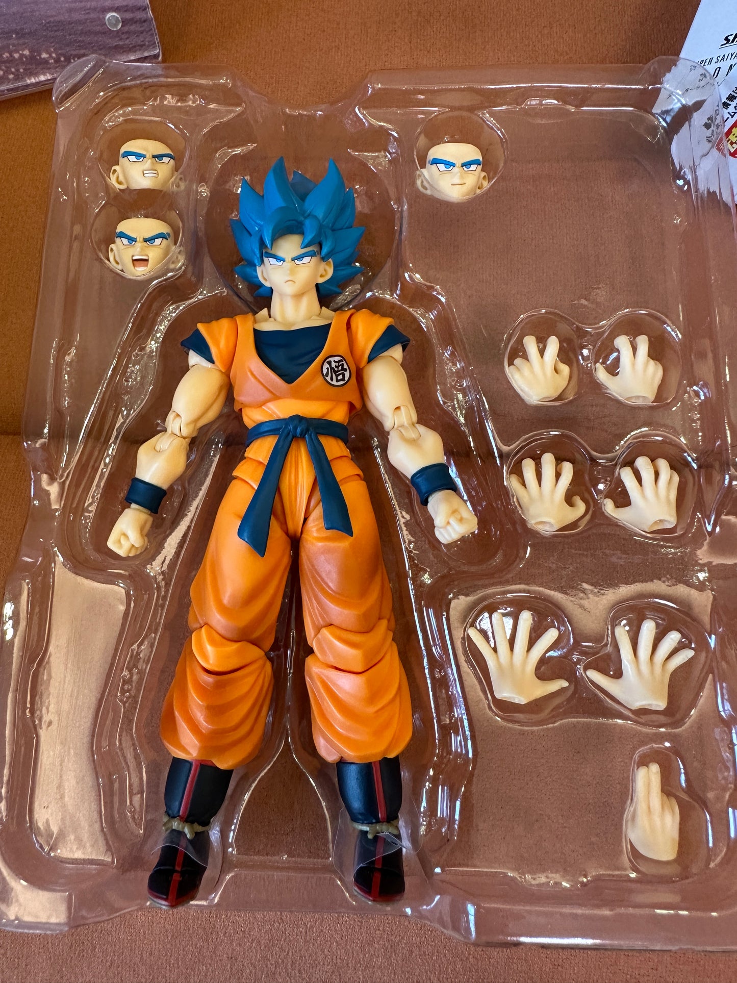 S.H.Figuarts Dragon Ball Super Son Goku Super Saiyan God Figure